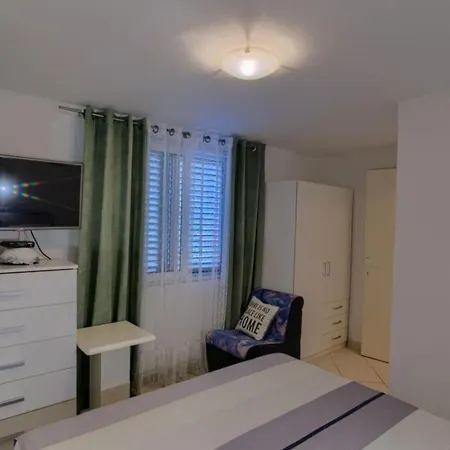 شقة Sunset Tides With Terrace And Sea View